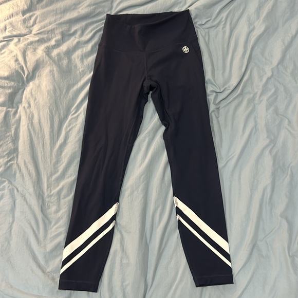 Tory Burch athletic set. Dark blue chevron set. Only worn once! - Picture 2 of 2